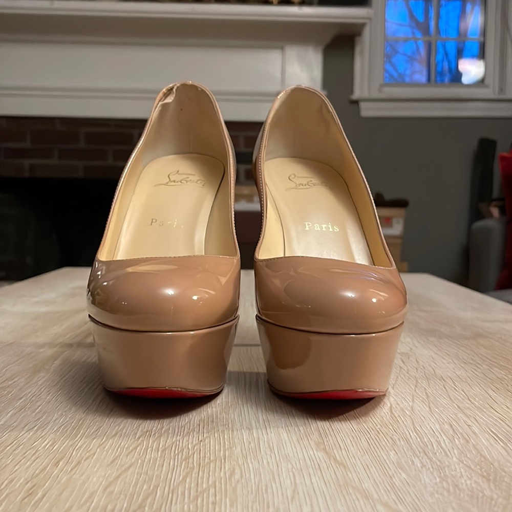 Louboutin Bianca 120MM Nude Patent  - 36 - Picture 4 of 11